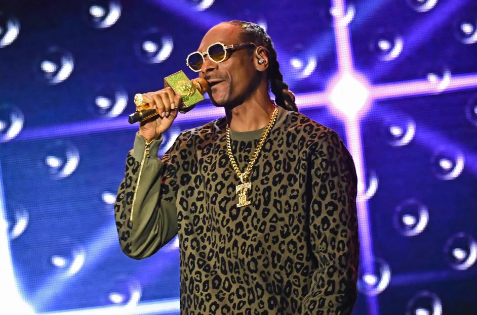 Snoop Dogg's Unconventional Journey: Embracing Change While Staying ...