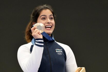 Manu Bhaker wins historic bronze in 10m air pistol shooting to get India off the mark at Paris Olympics(AP)