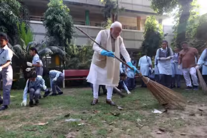 Indian Prime Minister Modi Celebrates 10 Years of Swachh Bharat Mission on Gandhi Jayanti